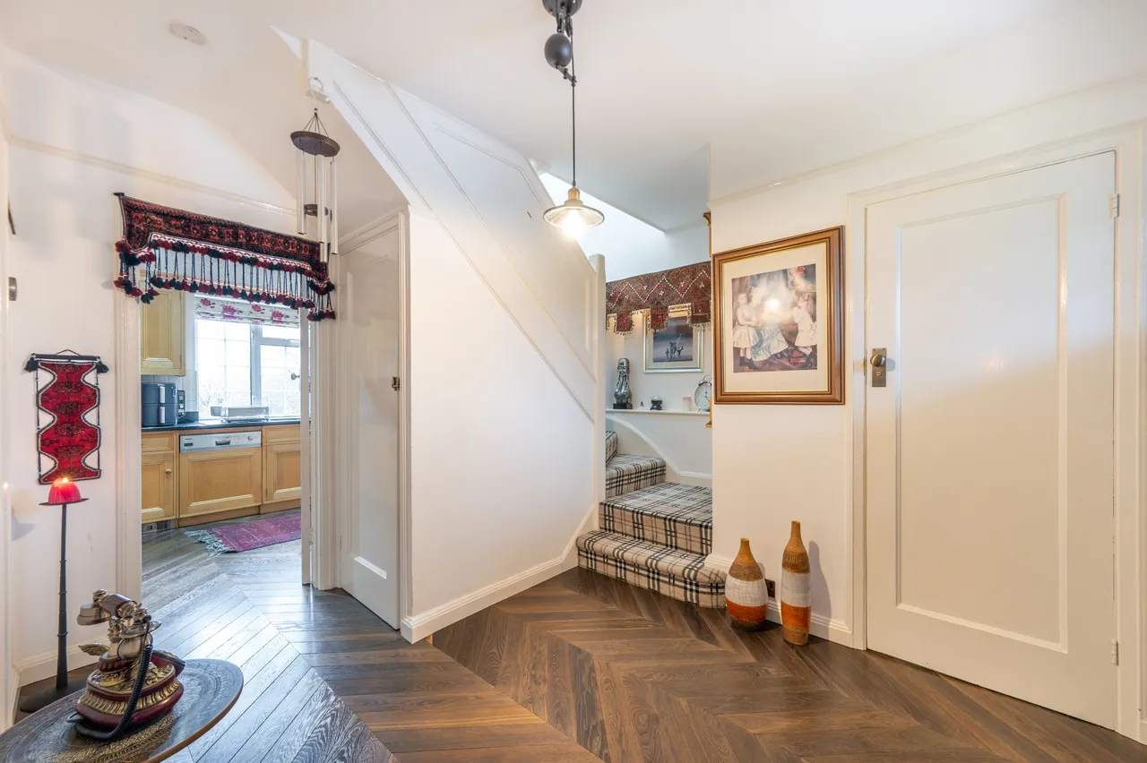 51 Barn Rise, Wembley, photo 6