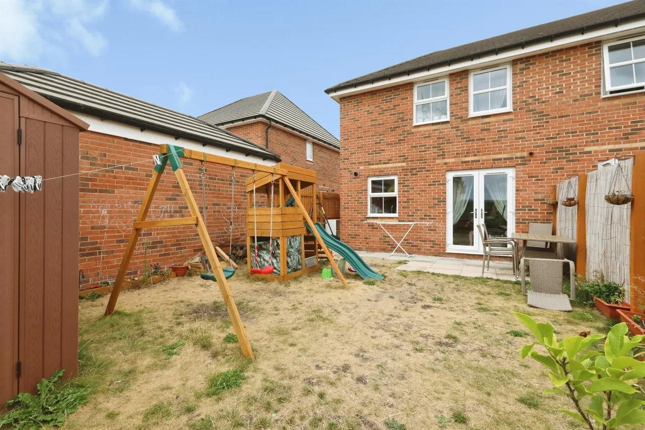 Woodland Crescent, Hatfield, DN7, photo 15