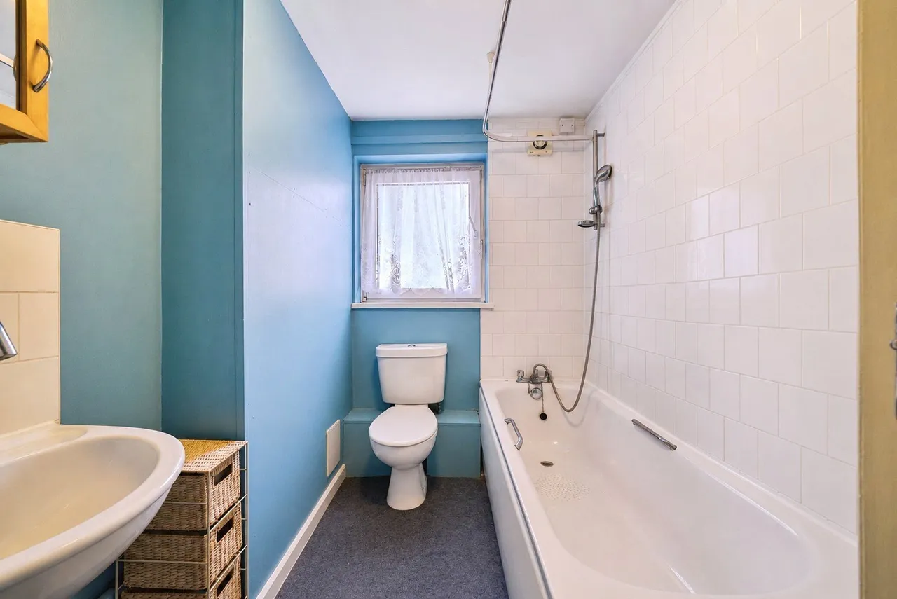 Gawsworth Close, Stratford, London, E15, photo 12