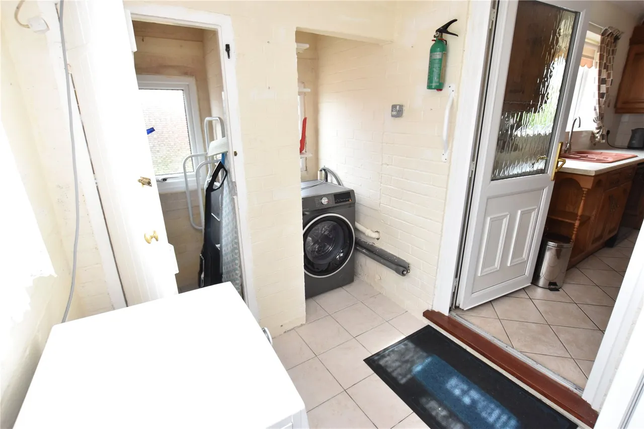 Woodcot Gardens, Farnborough, Hampshire, GU14 9RD, photo 10