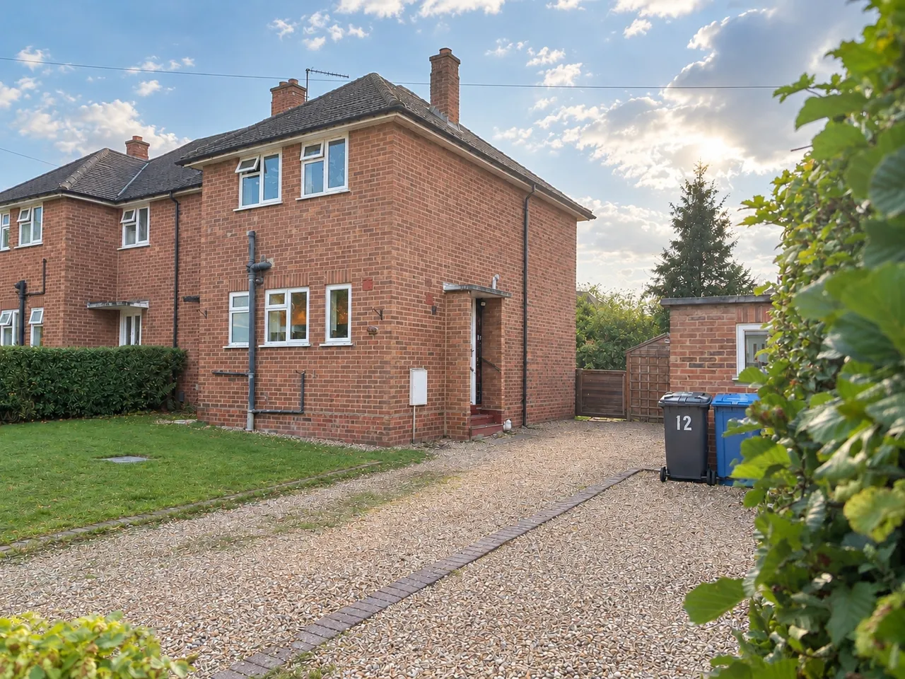 3 bed house to rent, Ryebeck Road, Church Crookham, GU52