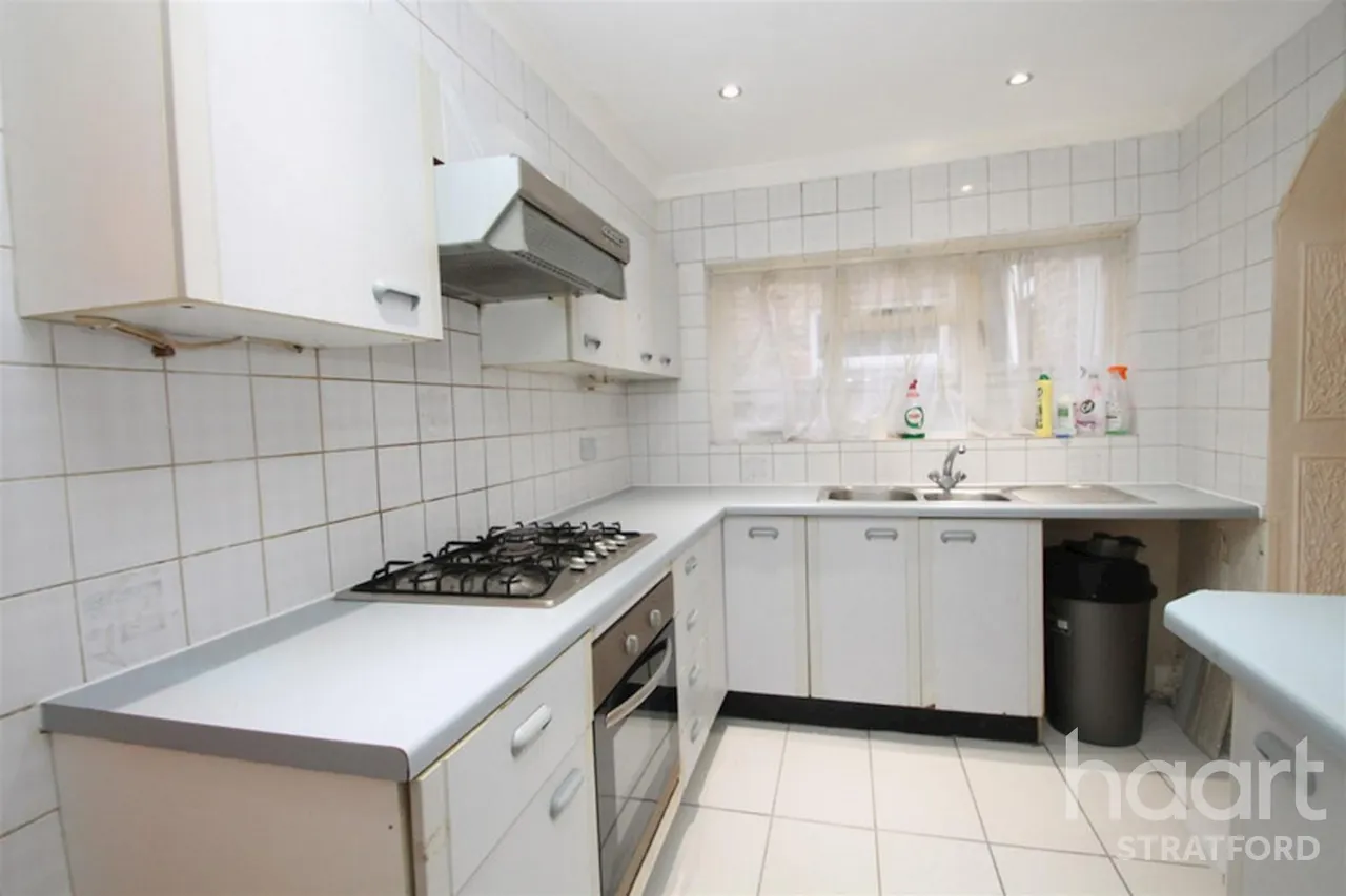 Leybourne Road, E11, photo 2