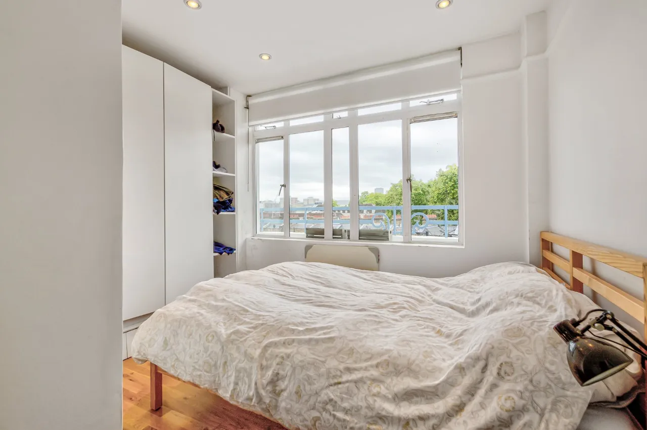 Gray's Inn Road, London, WC1X, photo 2