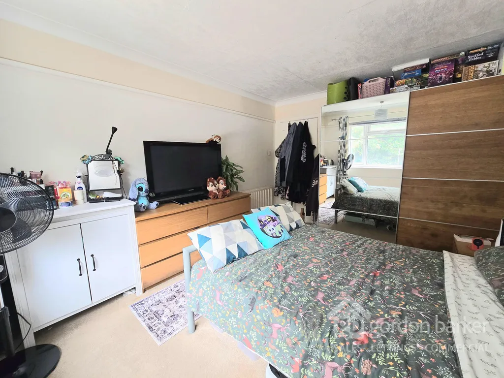 Queens Court, Bournemouth, Charminster Road, BH8 9SF, photo 12
