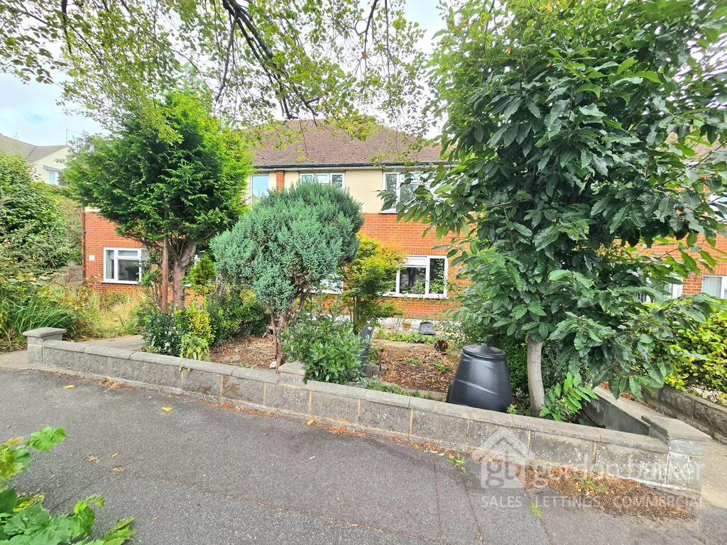 Queens Court, Bournemouth, Charminster Road, BH8 9SF, photo 15