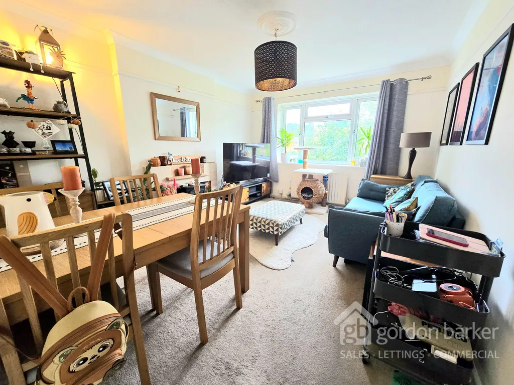 2 bed flat for sale — Queens Court, Bournemouth, Charminster Road, BH8 9SF