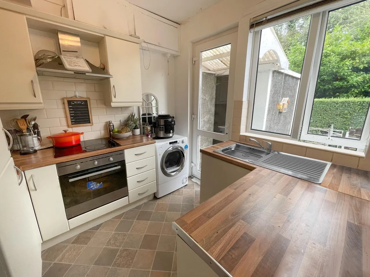 Belvoir Crescent, Lisburn, BT28, photo 5
