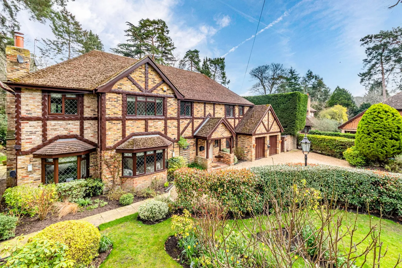 Blackdown Avenue, Pyrford, GU22, photo 41