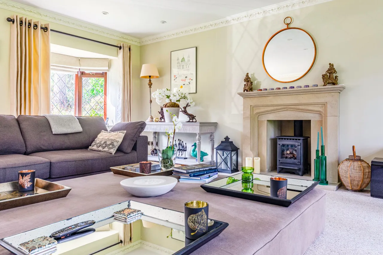 Blackdown Avenue, Pyrford, GU22, photo 8