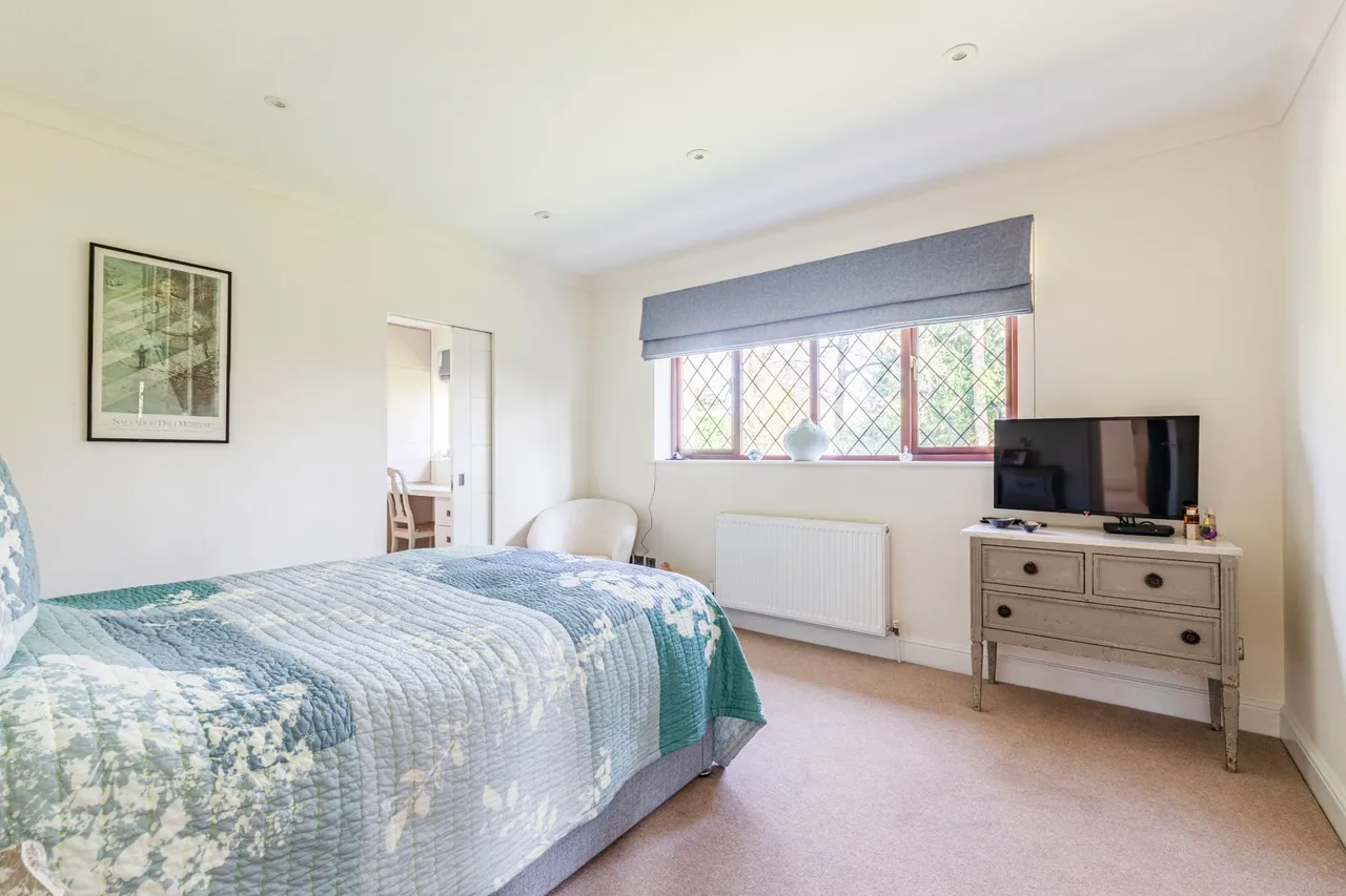Blackdown Avenue, Pyrford, GU22, photo 29
