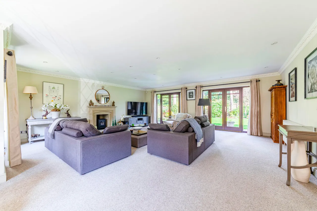 Blackdown Avenue, Pyrford, GU22, photo 9