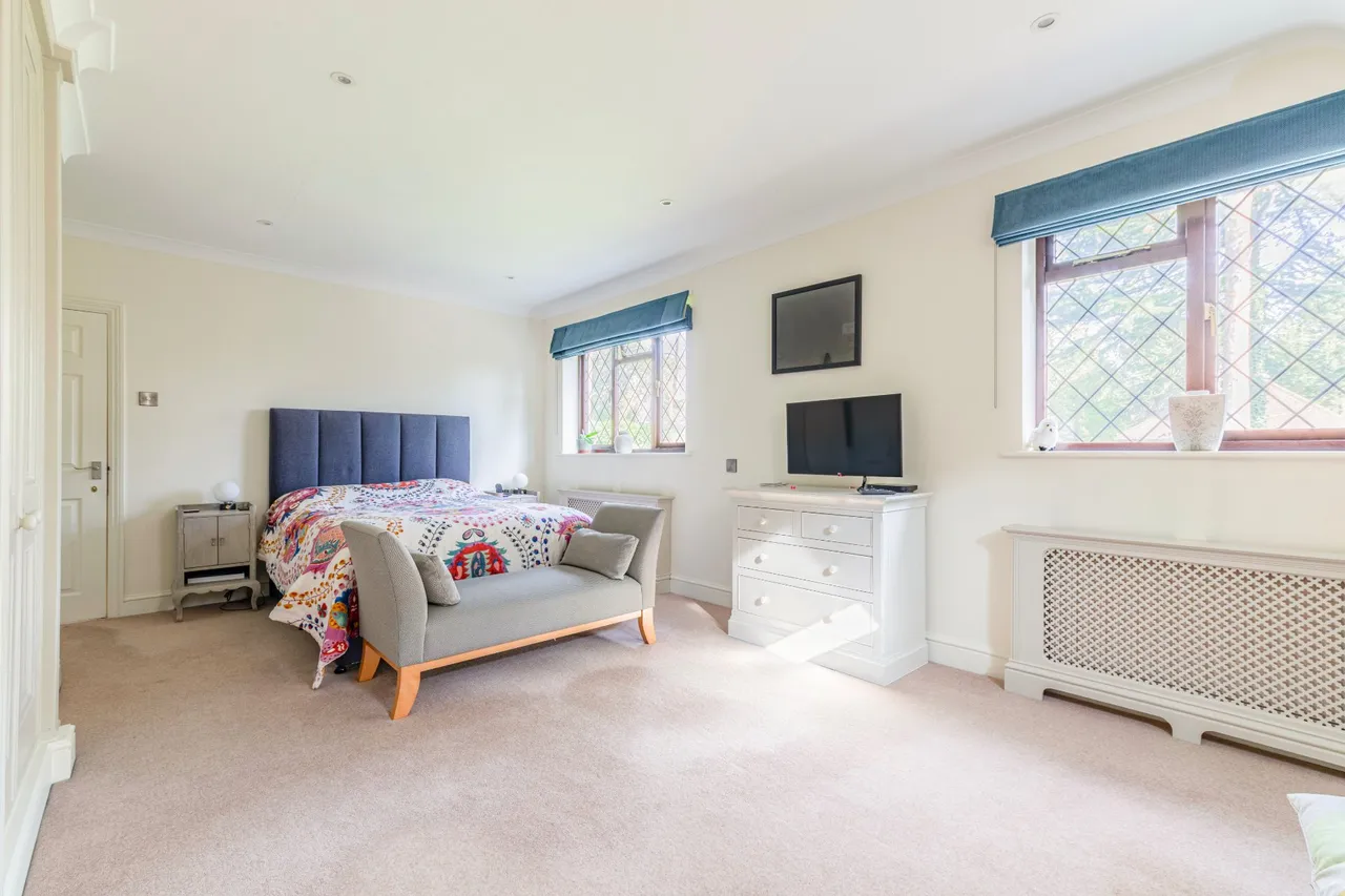 Blackdown Avenue, Pyrford, GU22, photo 21