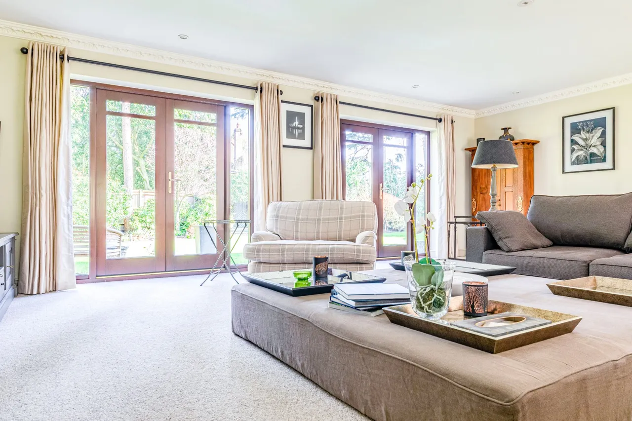 Blackdown Avenue, Pyrford, GU22, photo 7