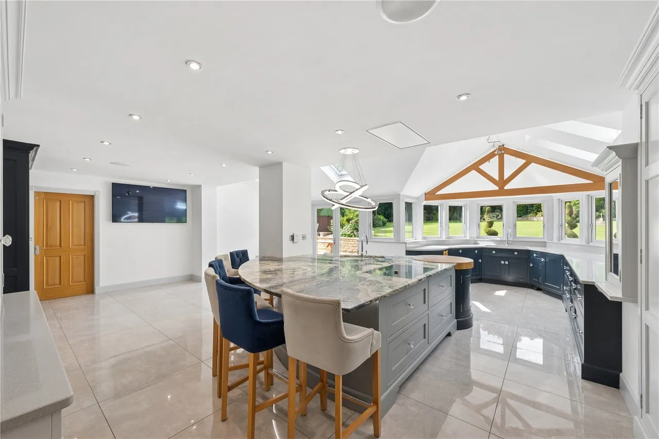 Aberford Road, Barwick In Elmet, photo 2