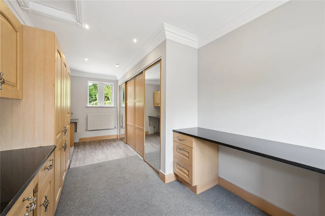 Aberford Road, Barwick In Elmet, photo 13