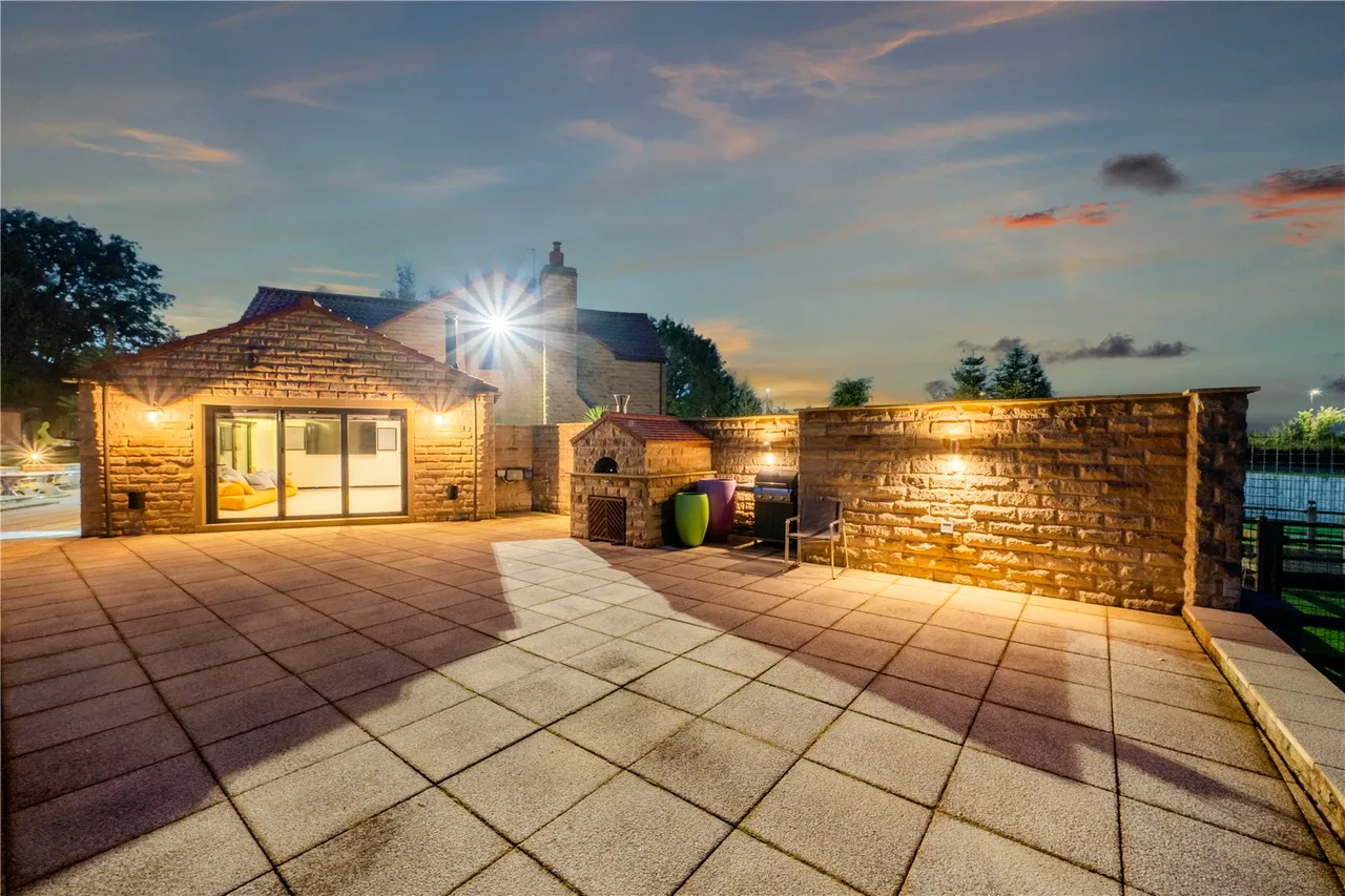 Aberford Road, Barwick In Elmet, photo 10