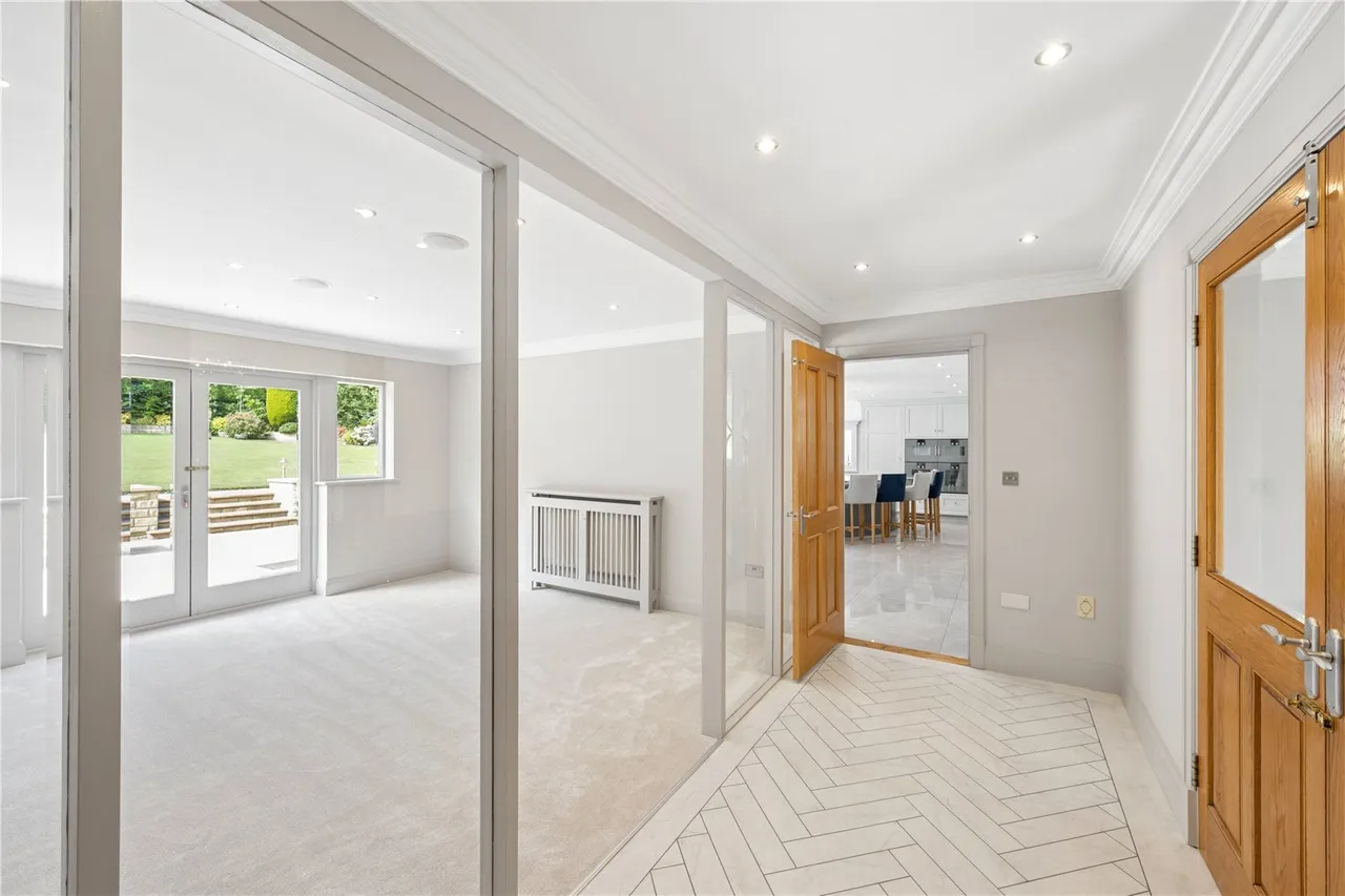 Aberford Road, Barwick In Elmet, photo 5