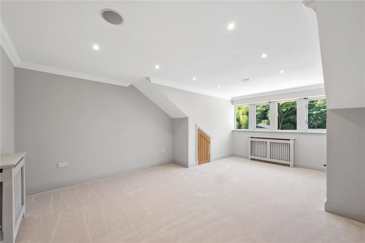 Aberford Road, Barwick In Elmet, photo 19