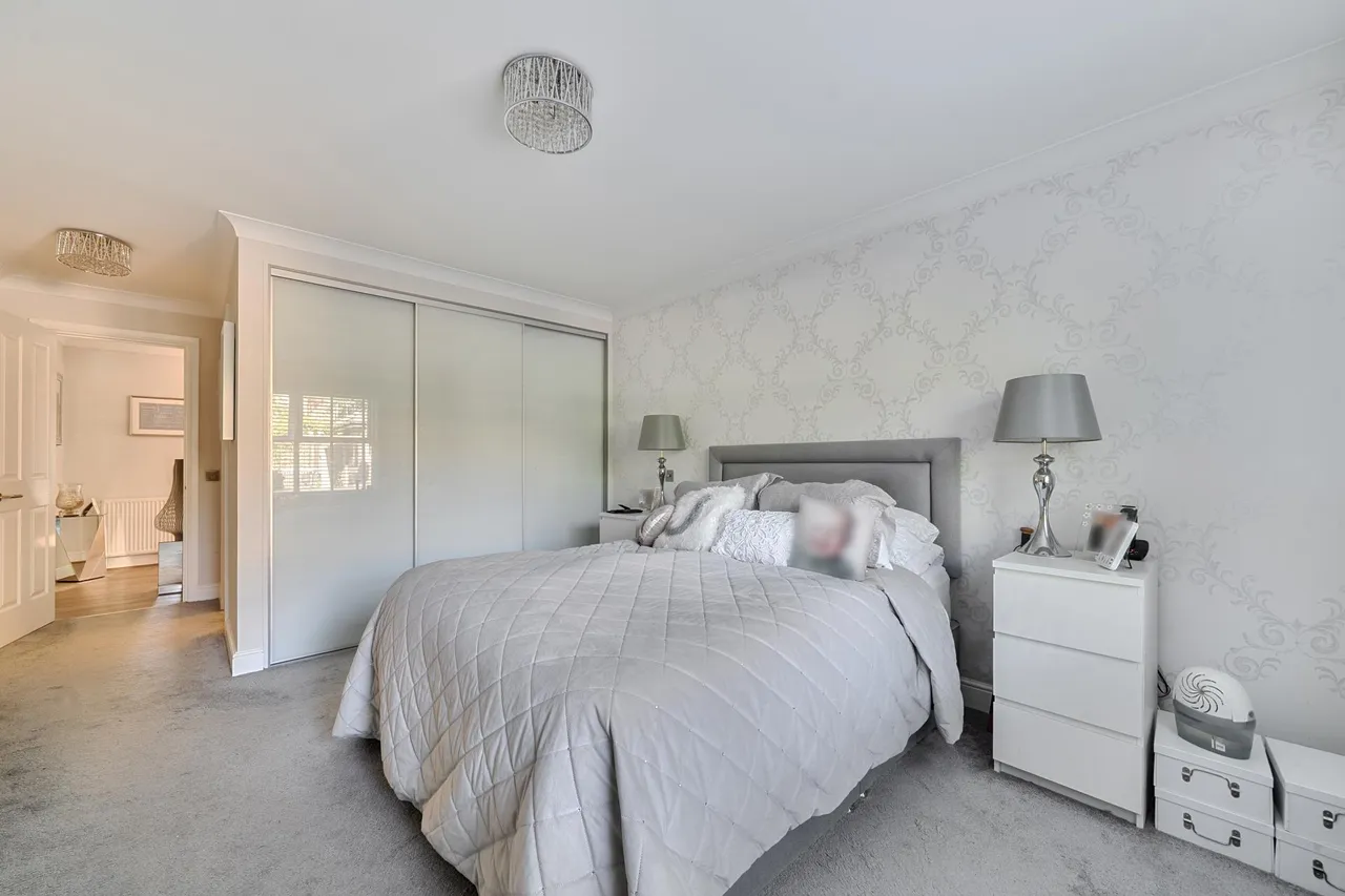 Furze Hill, Kingswood, KT20, photo 11