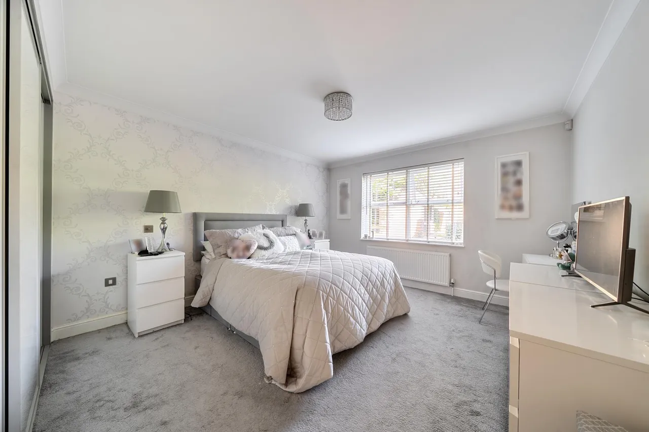 Furze Hill, Kingswood, KT20, photo 12