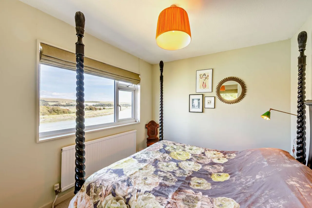Lewes Road, Piddinghoe, Newhaven, East Sussex, BN9 9AH, photo 11