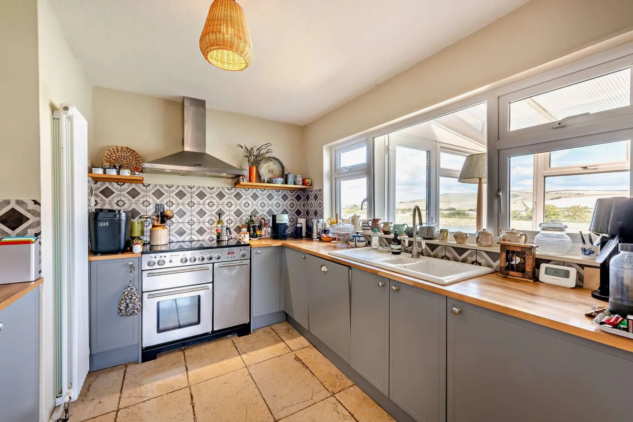 Lewes Road, Piddinghoe, Newhaven, East Sussex, BN9 9AH, photo 10