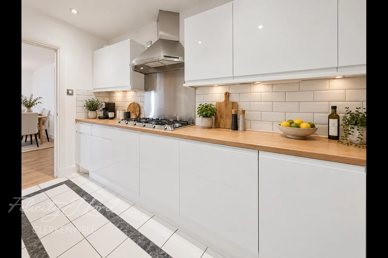 Goswell Road, London, EC1V, photo 6