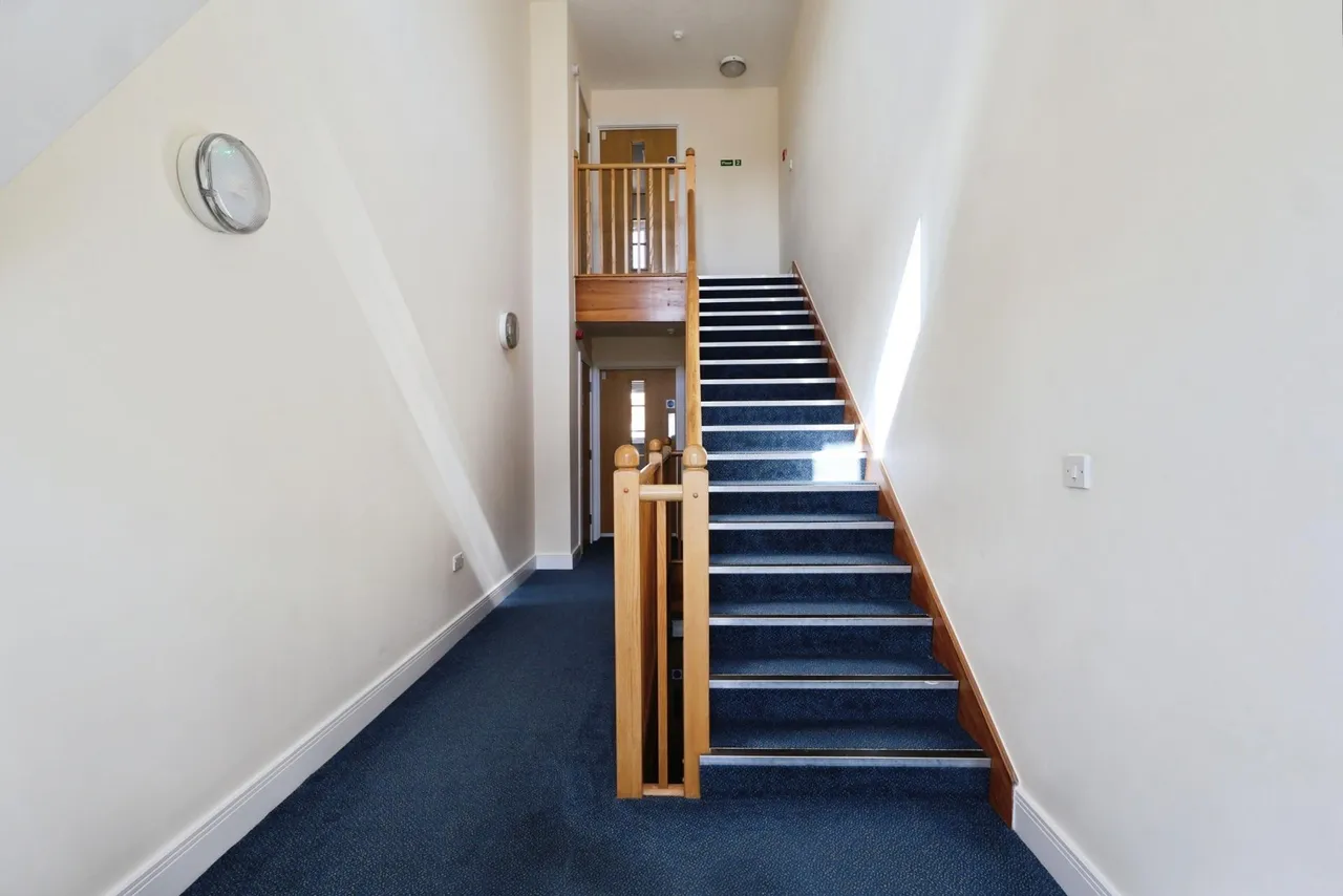 Dickens Close, Stratford-upon-Avon, CV37, photo 7