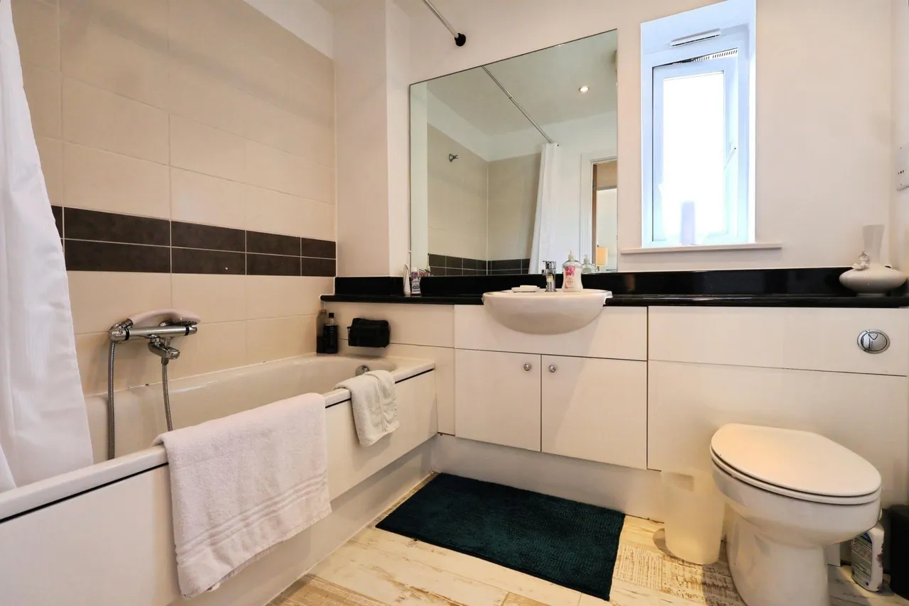 Dickens Close, Stratford-upon-Avon, CV37, photo 5