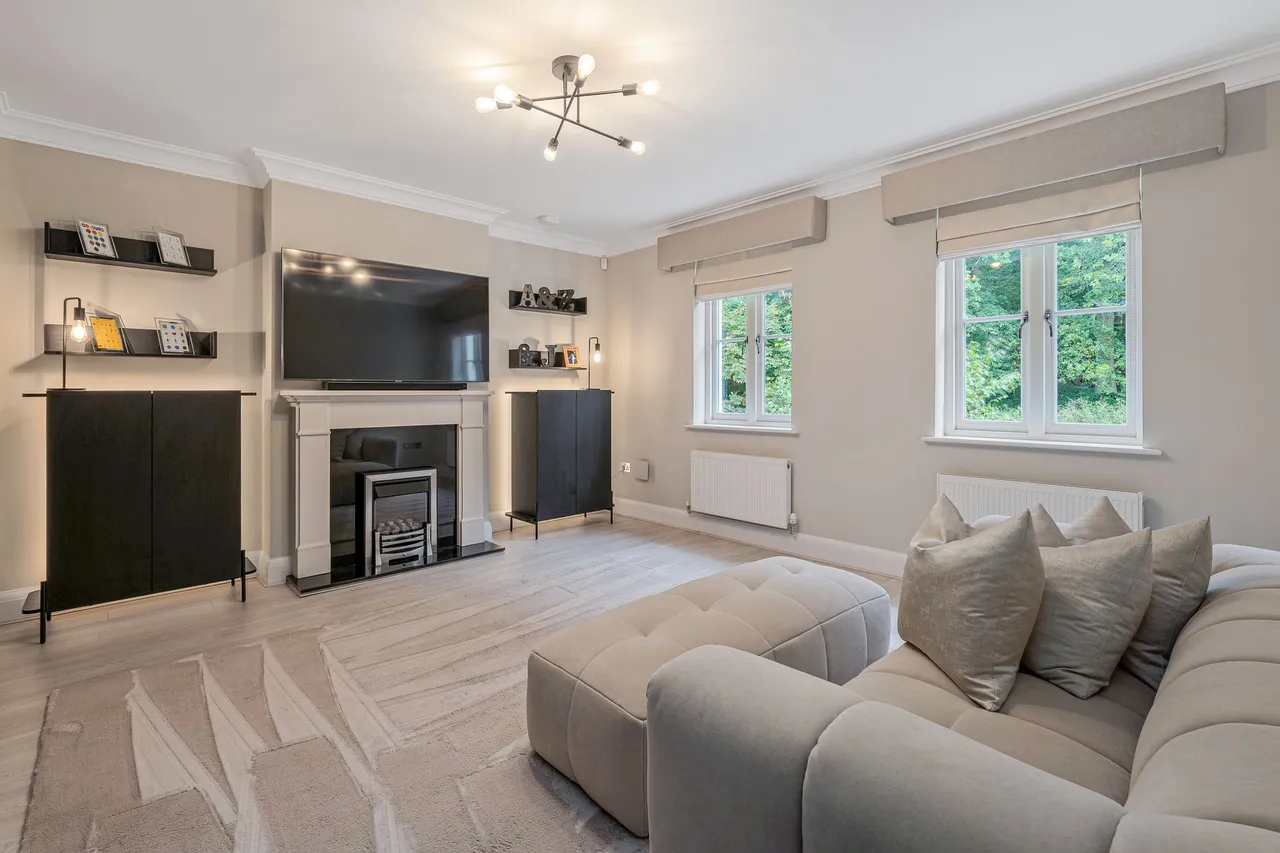 Churchill Avenue, Macclesfield, photo 10