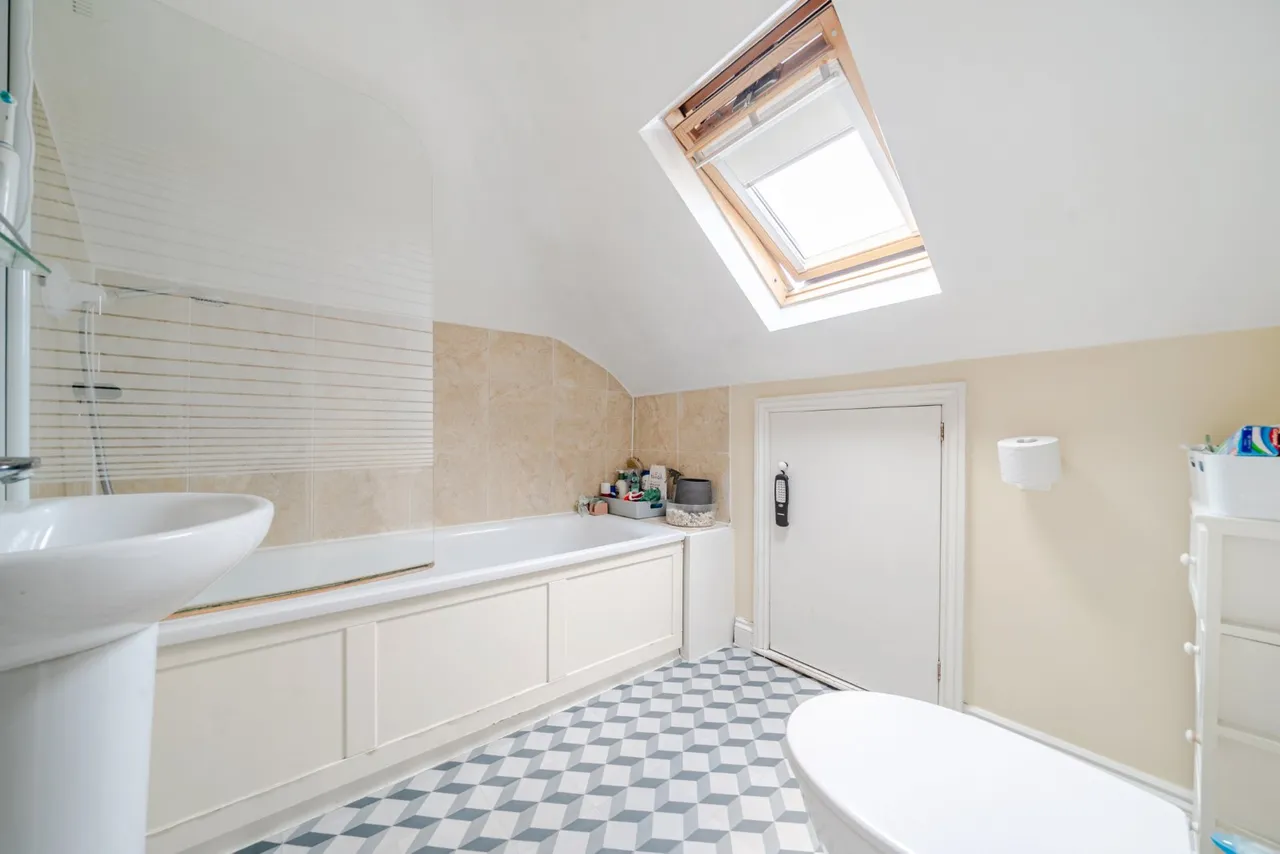 Barrow Road, Streatham, London, SW16, photo 5