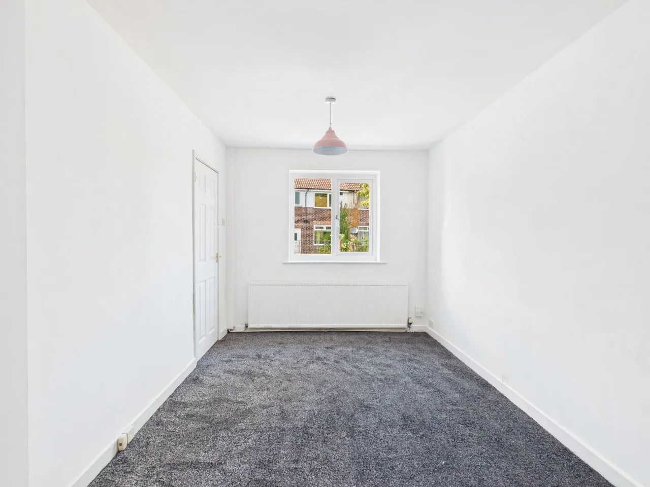 Moorfield Avenue, Denton, M34, photo 8
