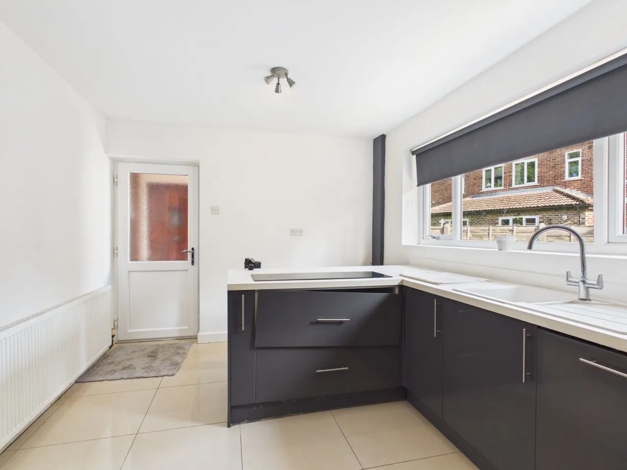 Moorfield Avenue, Denton, M34, photo 10