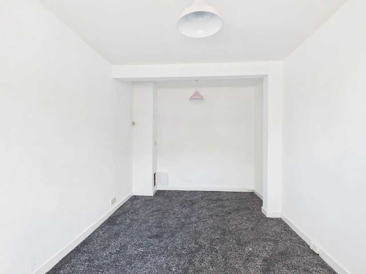 Moorfield Avenue, Denton, M34, photo 7