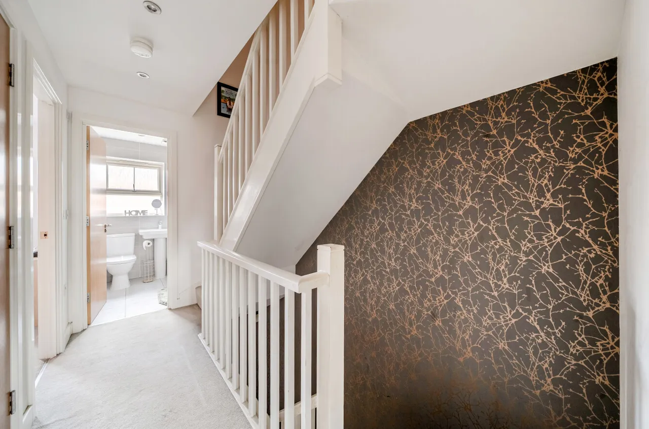 Asket Fold, Seacroft, LS14, photo 13
