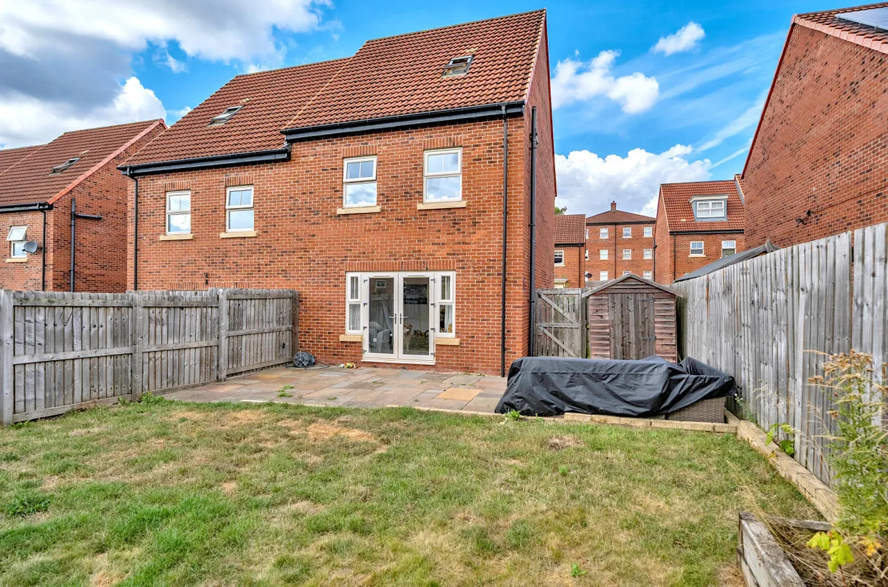 Asket Fold, Seacroft, LS14, photo 20