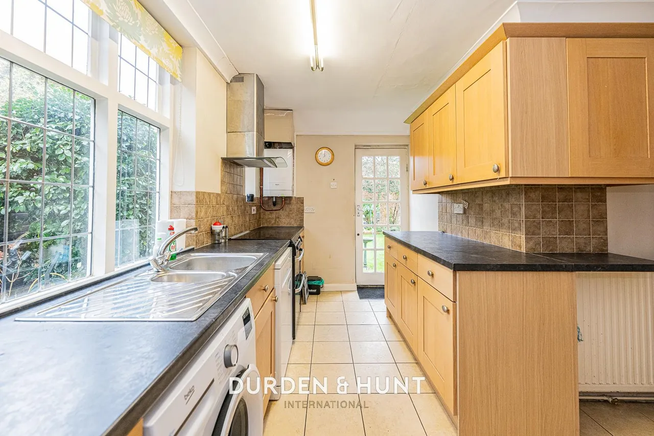 Hornchurch Road, Hornchurch, RM11, photo 12