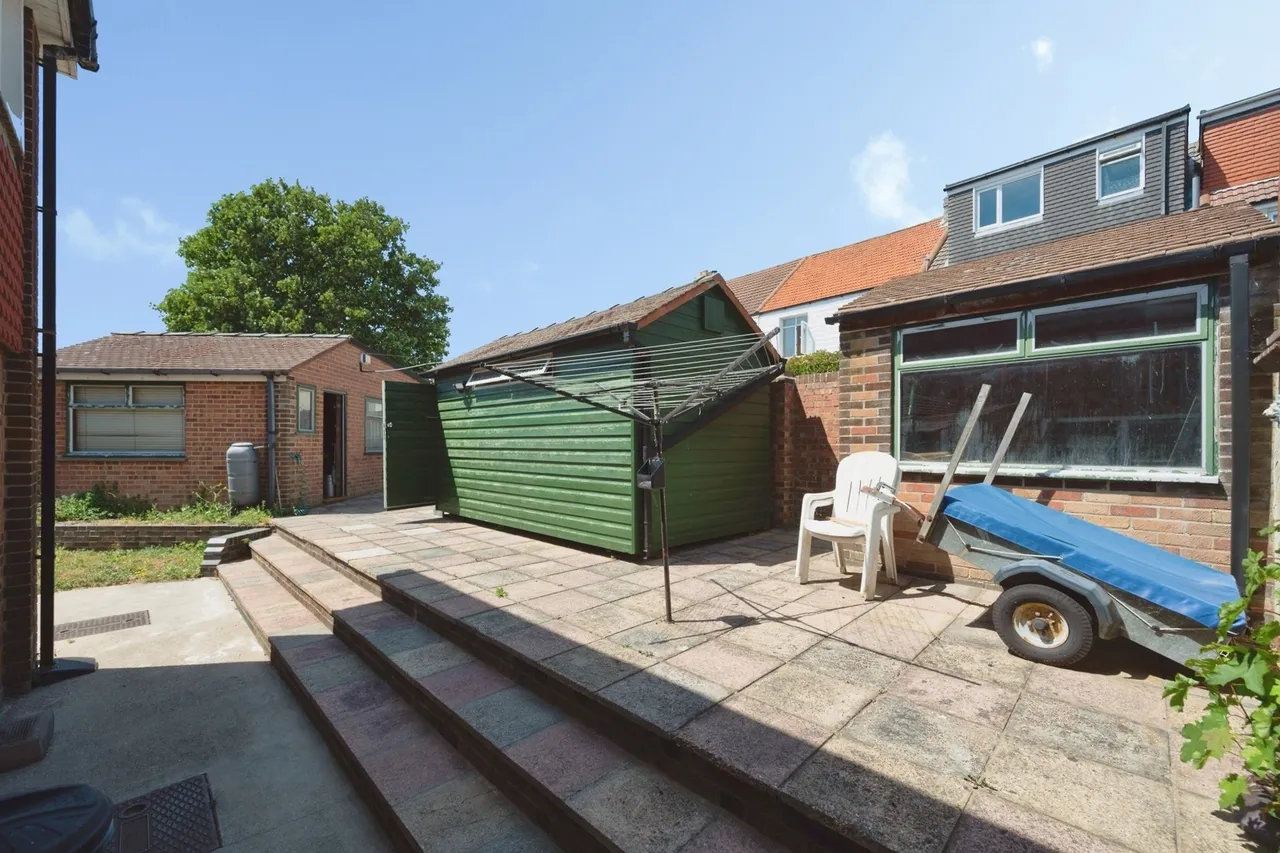 Seaway Crescent, Southsea, PO4, photo 17