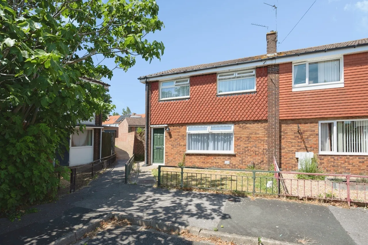 Seaway Crescent, Southsea, PO4, photo 20