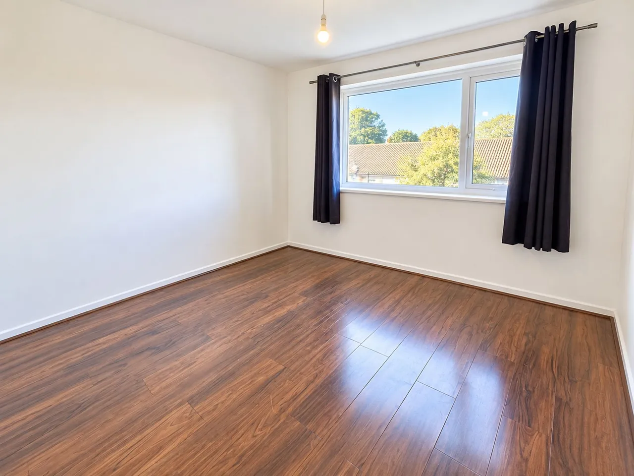Pelly Road, London, E13, photo 2