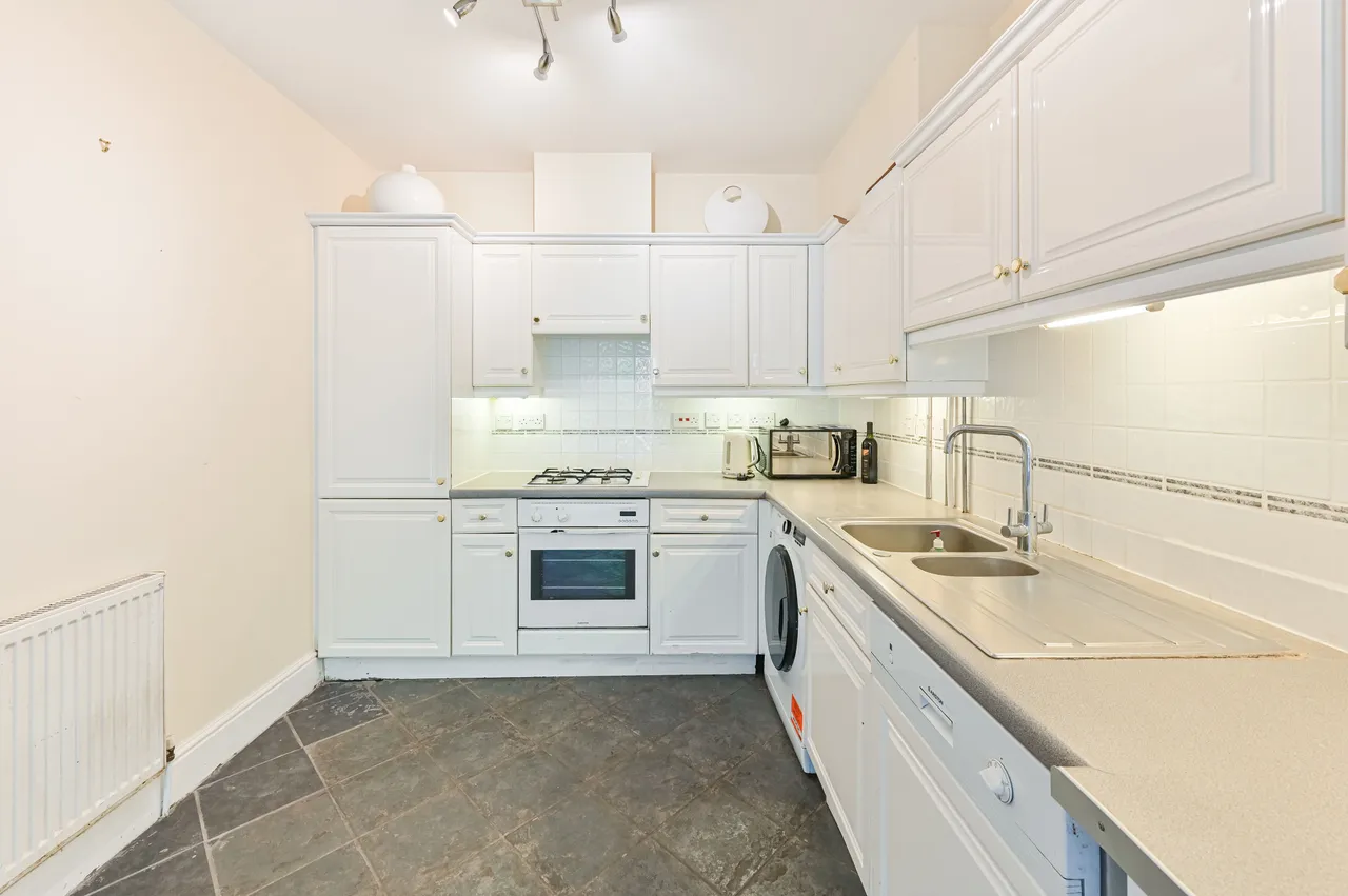 8 Priory House, 32 Folgate Street, London, photo 6