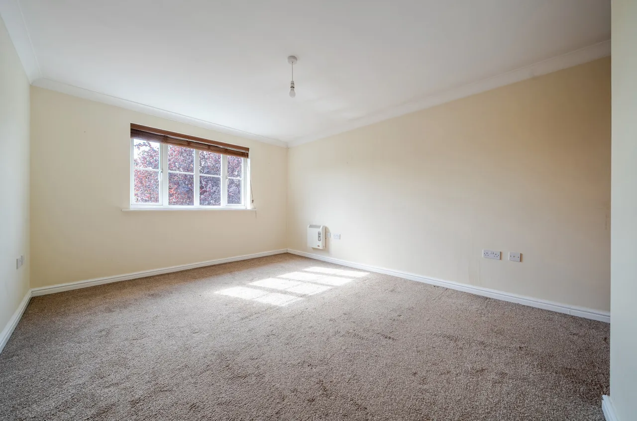 Aragorn Court, Guildford, GU2, photo 4