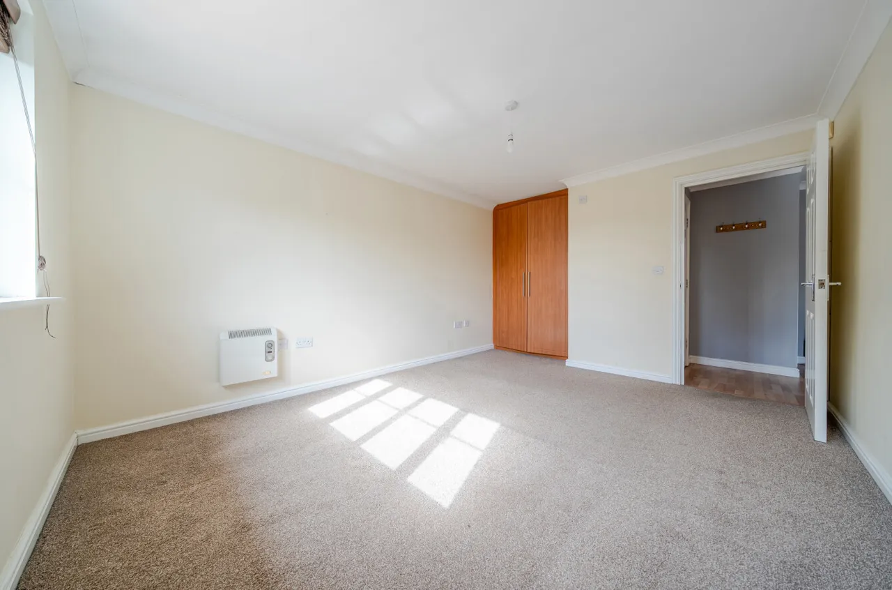 Aragorn Court, Guildford, GU2, photo 5