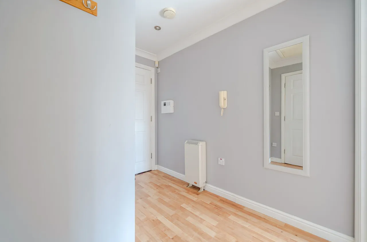 Aragorn Court, Guildford, GU2, photo 11
