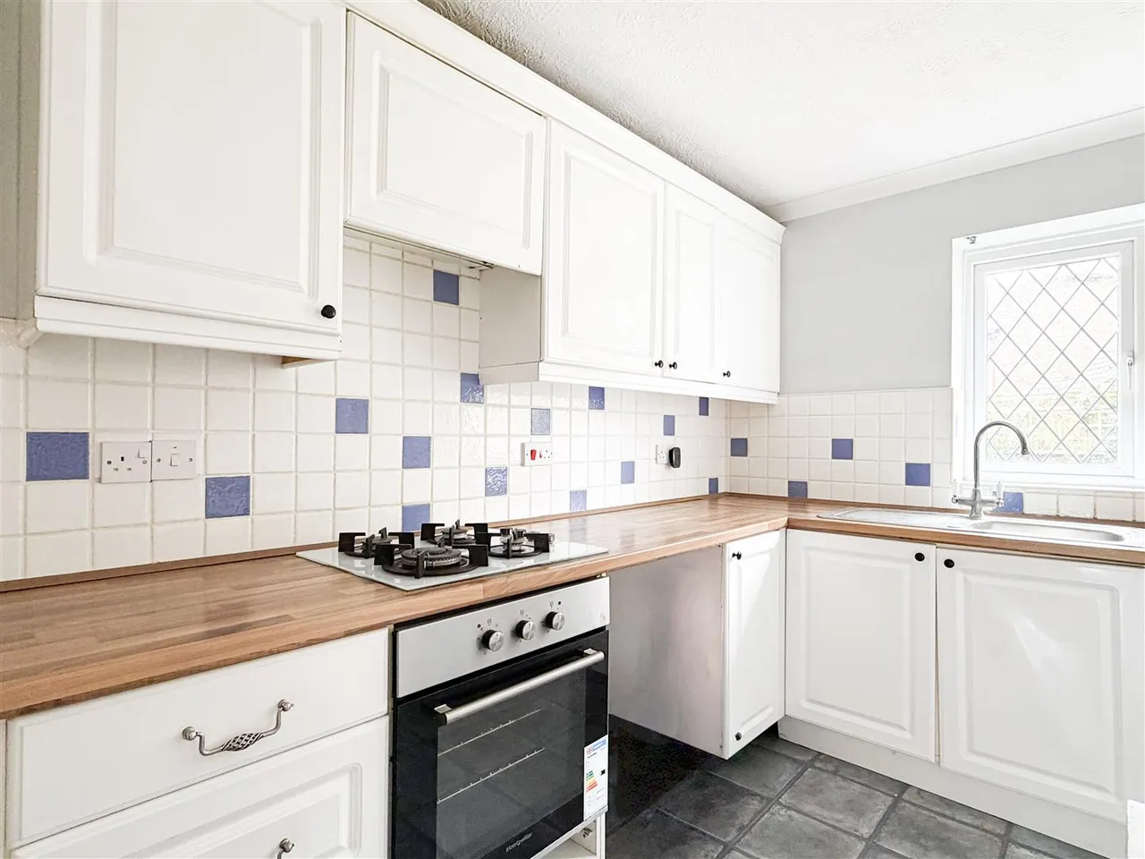 Sycamore Drive, Hailsham, East Sussex, BN27 3TT, photo 7