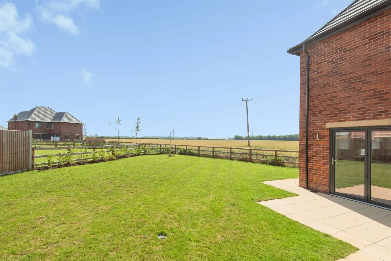 Muncey Grove, Bassingbourn, SG8, photo 18