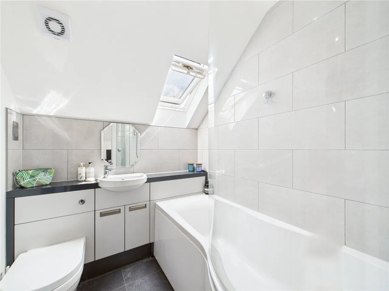 Reading Road South, Fleet, Hampshire, GU52 7QL, photo 7