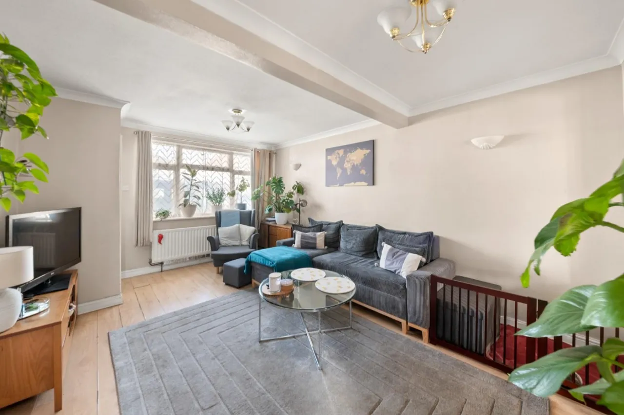 Granville Road, Hayes, UB3, photo 3