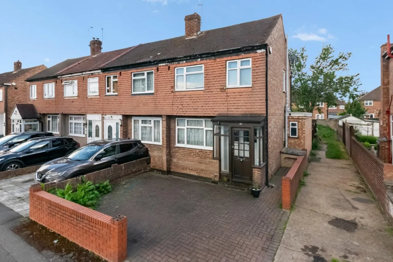 3 bed house for sale, Granville Road, Hayes, UB3
