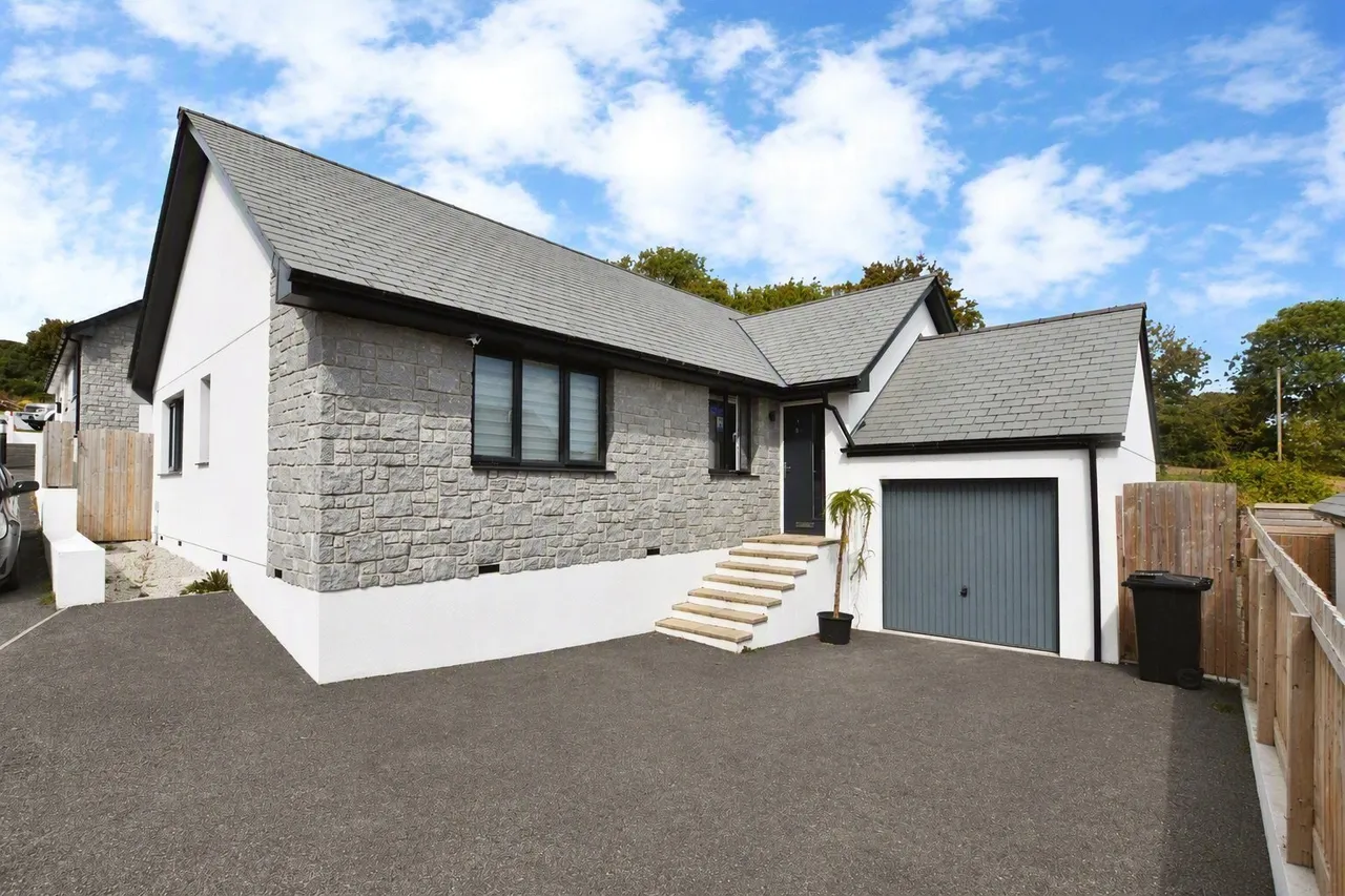 3 bed house for sale, Murtons Terrace, Lanner, TR16